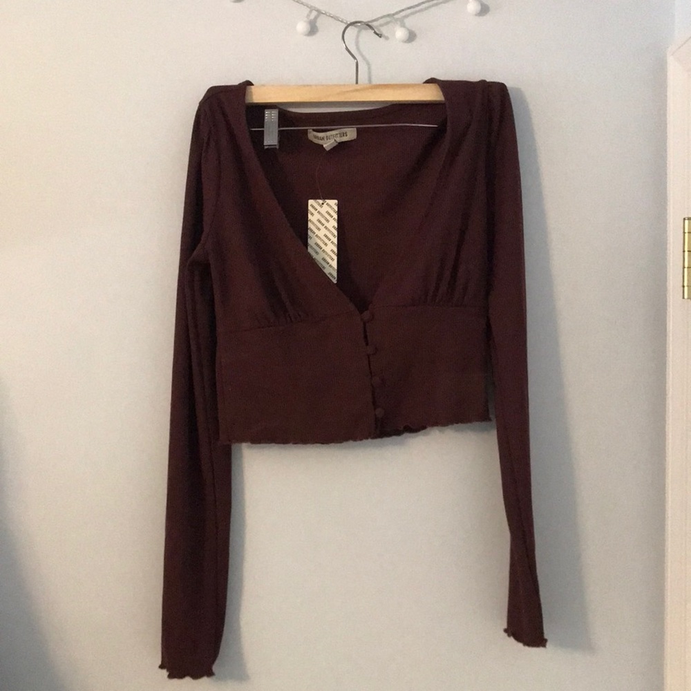 UO Wine cropped long sleeve with buttons